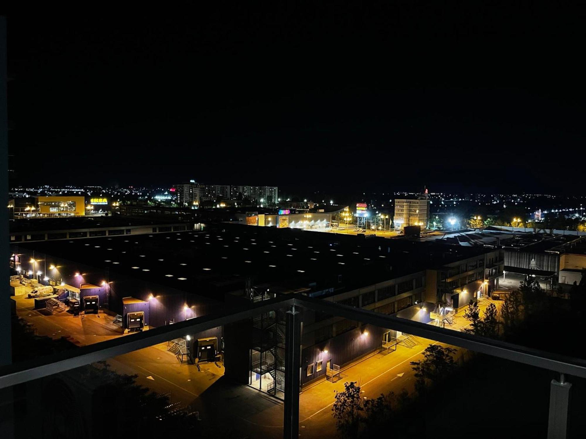 Appartamento Metropolis Elegance Bucarest Esterno foto