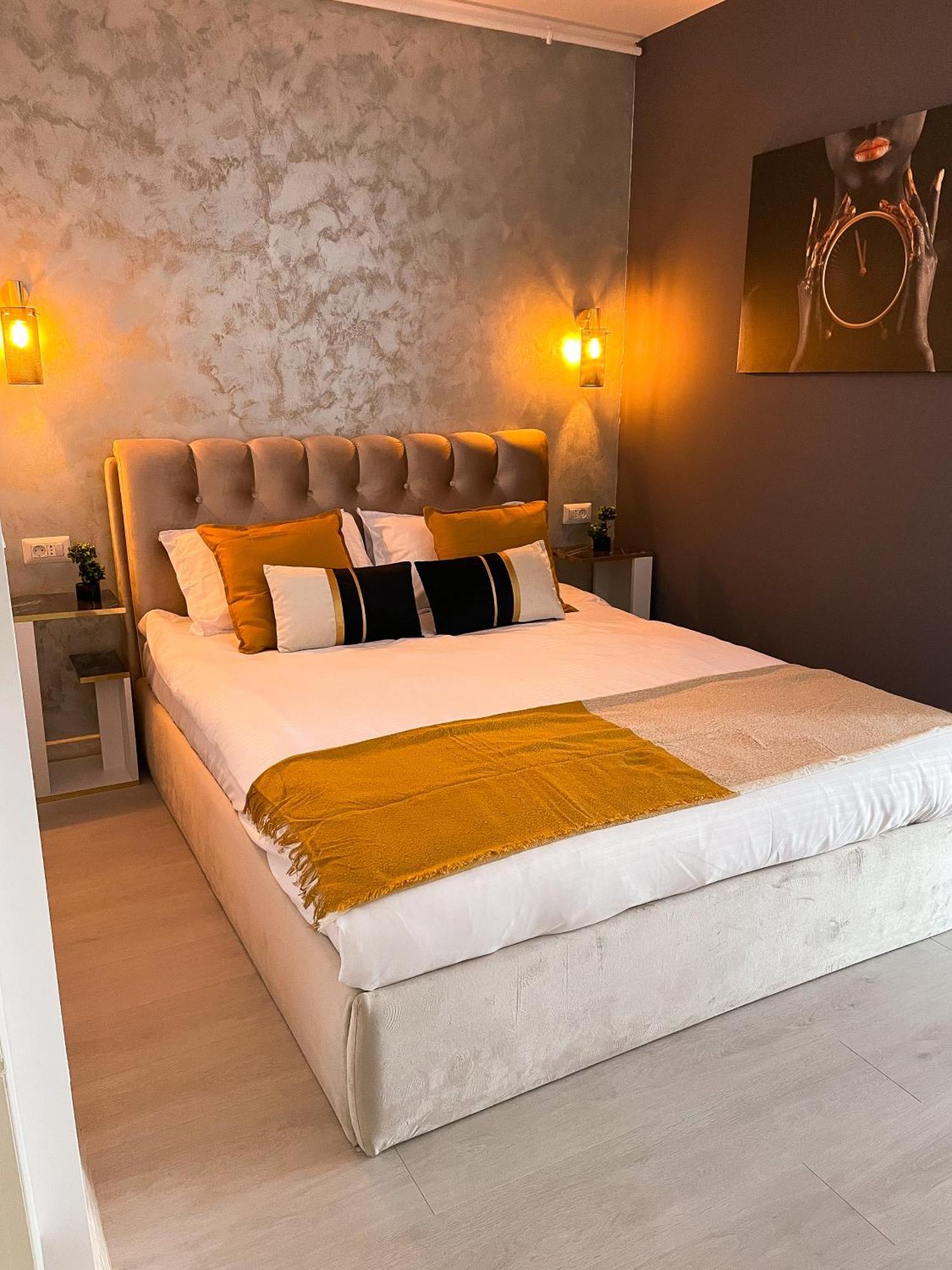Appartamento Metropolis Elegance Bucarest Esterno foto