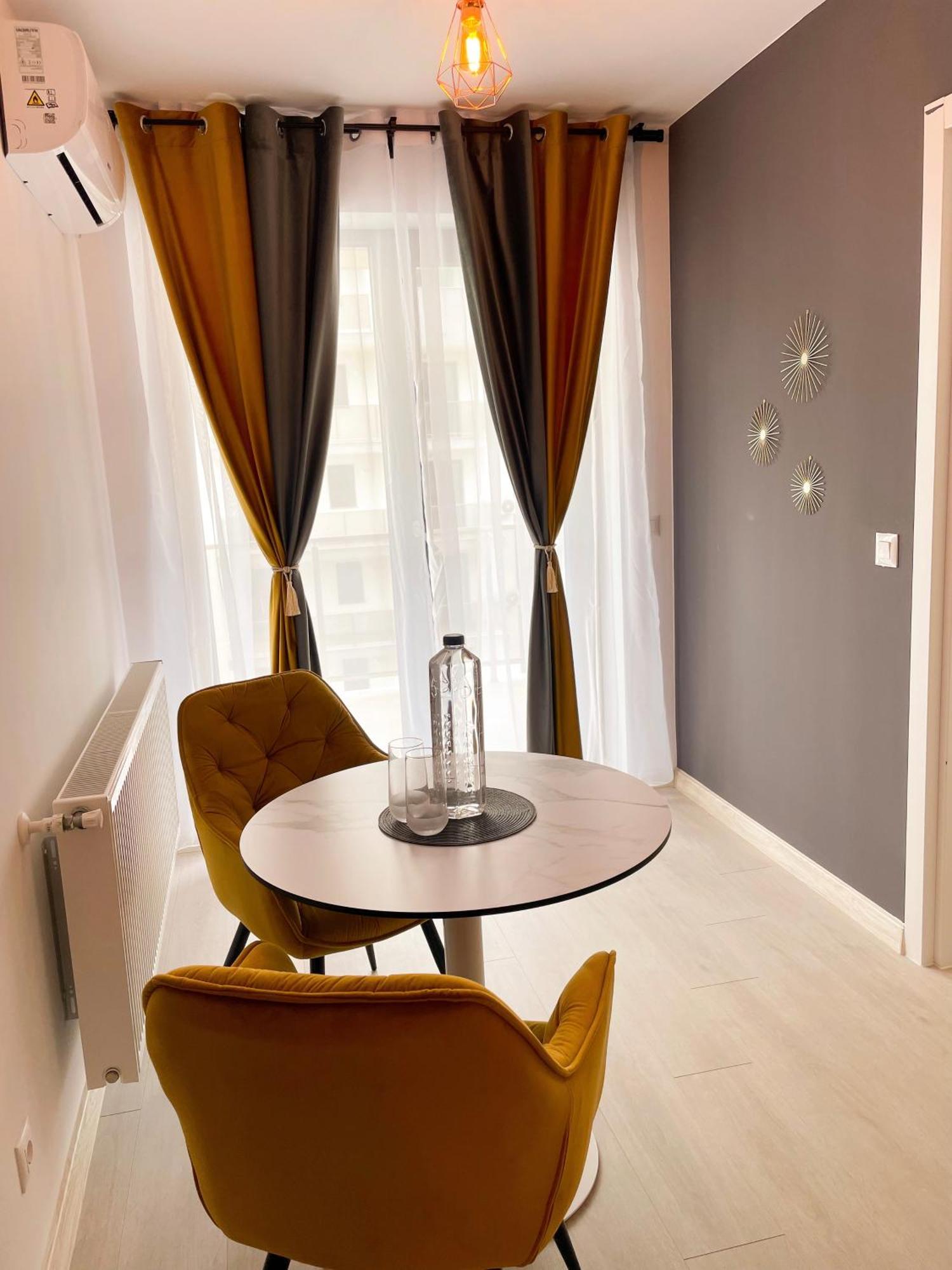 Appartamento Metropolis Elegance Bucarest Esterno foto