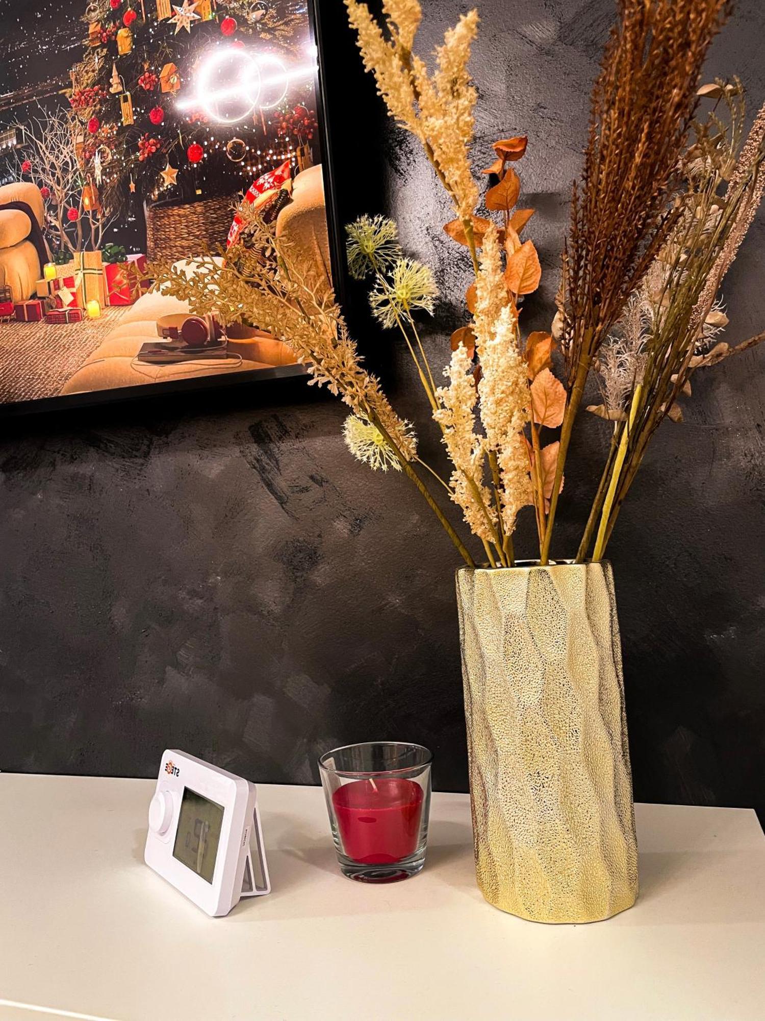 Appartamento Metropolis Elegance Bucarest Esterno foto